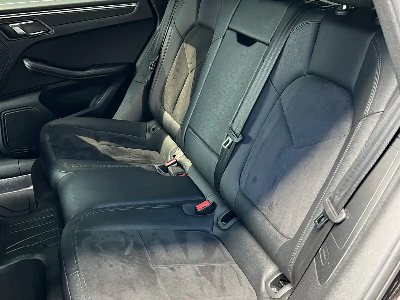 Porsche Macan 2017 Macan 2.0T фото 9