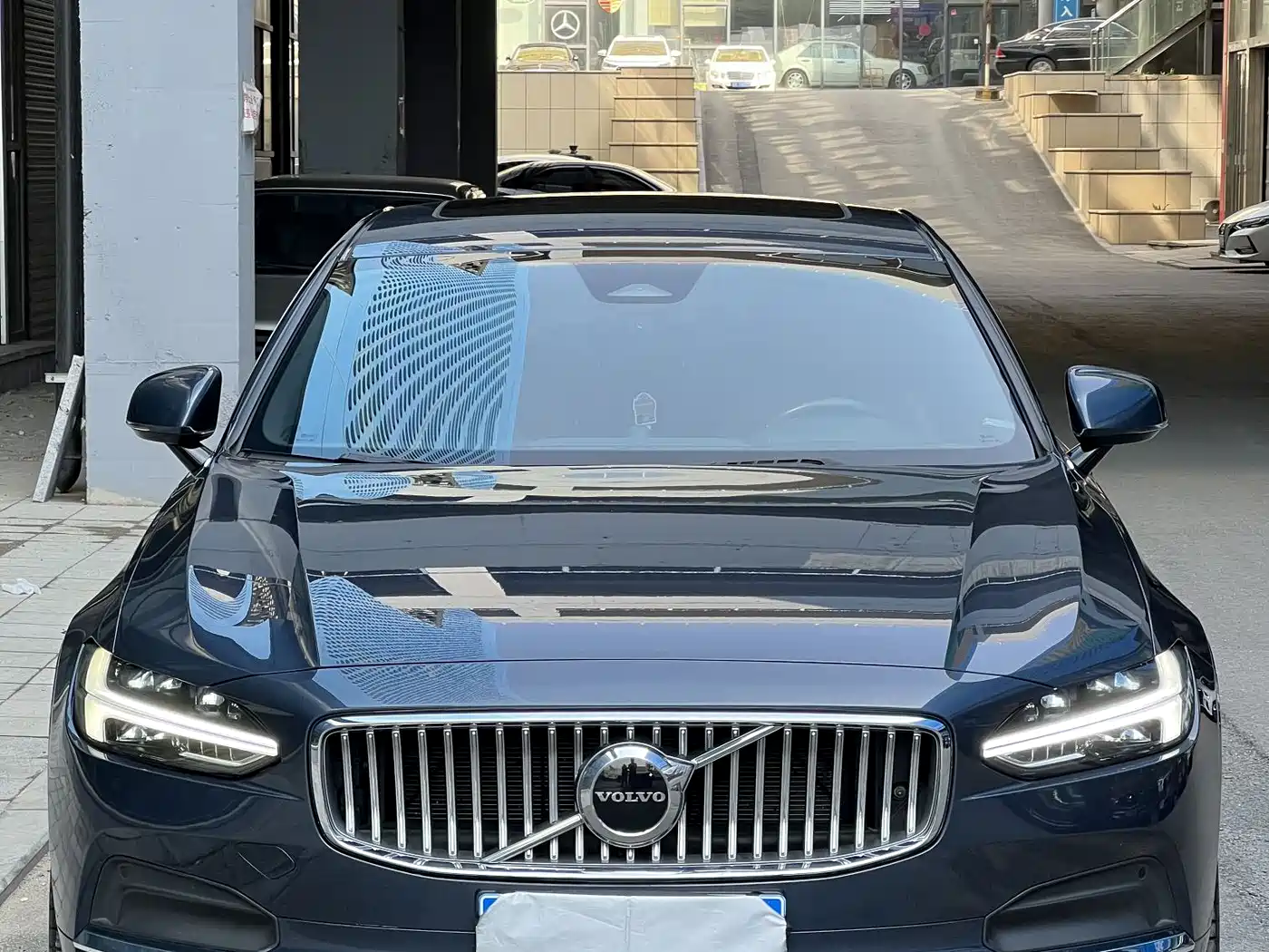 Volvo S90 2022 B5 Zhiyuan Luxury Edition фото 2