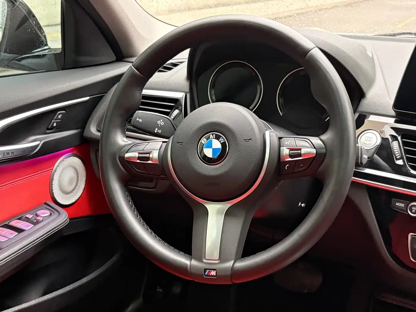 BMW 1 Series 2023 125i M Sport Shadow Edition фото 20