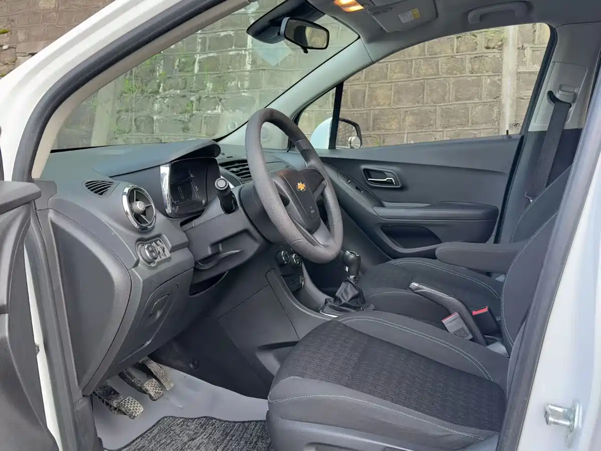 Фото 5 - Chevrolet Trax