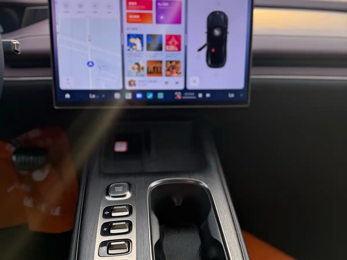 XIAOMI CAR XIAOMI SU7