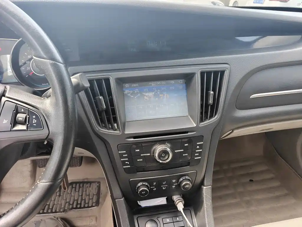 BAIC Senova D50 2014 2014 1.5L Manual Comfort