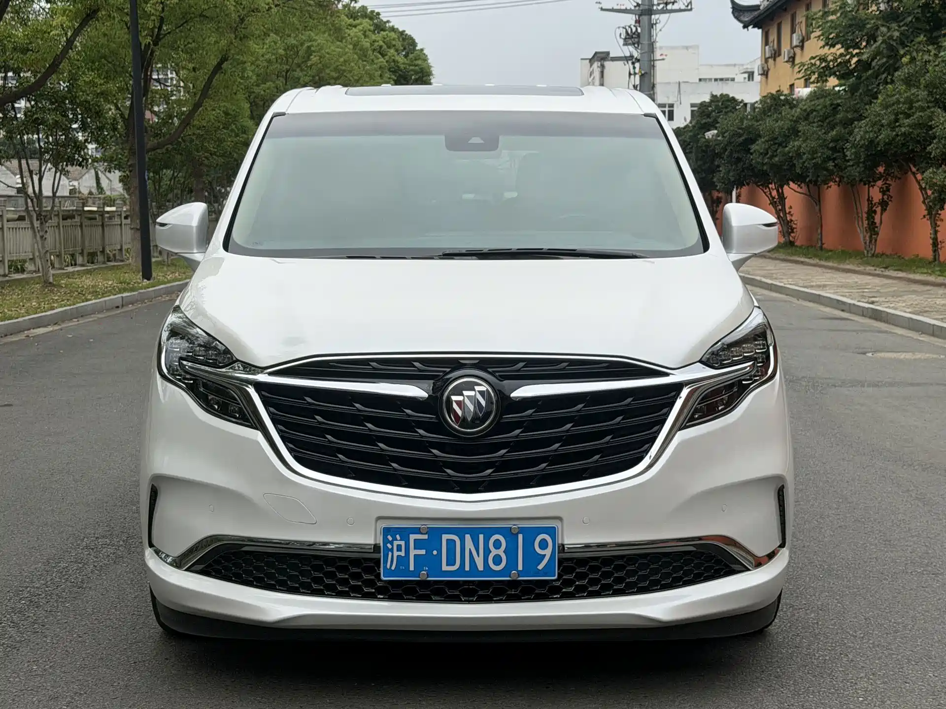 Фото 2 - Buick GL8