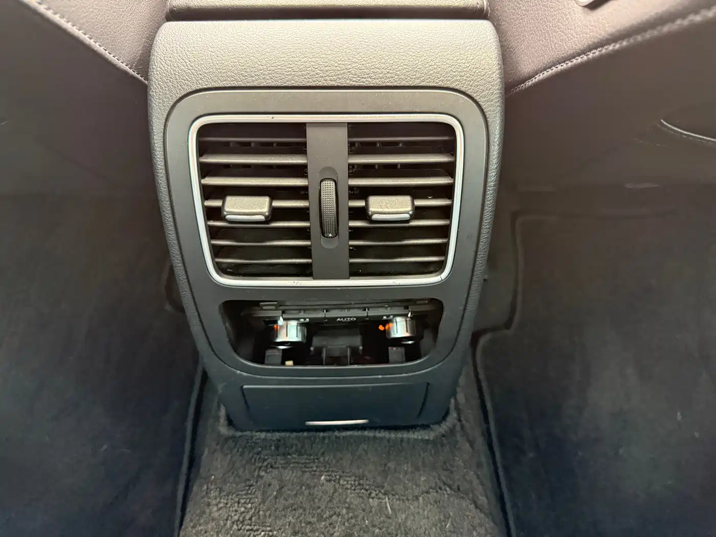 Volkswagen Magotan 2012 3.0FSI Flagship фото 18