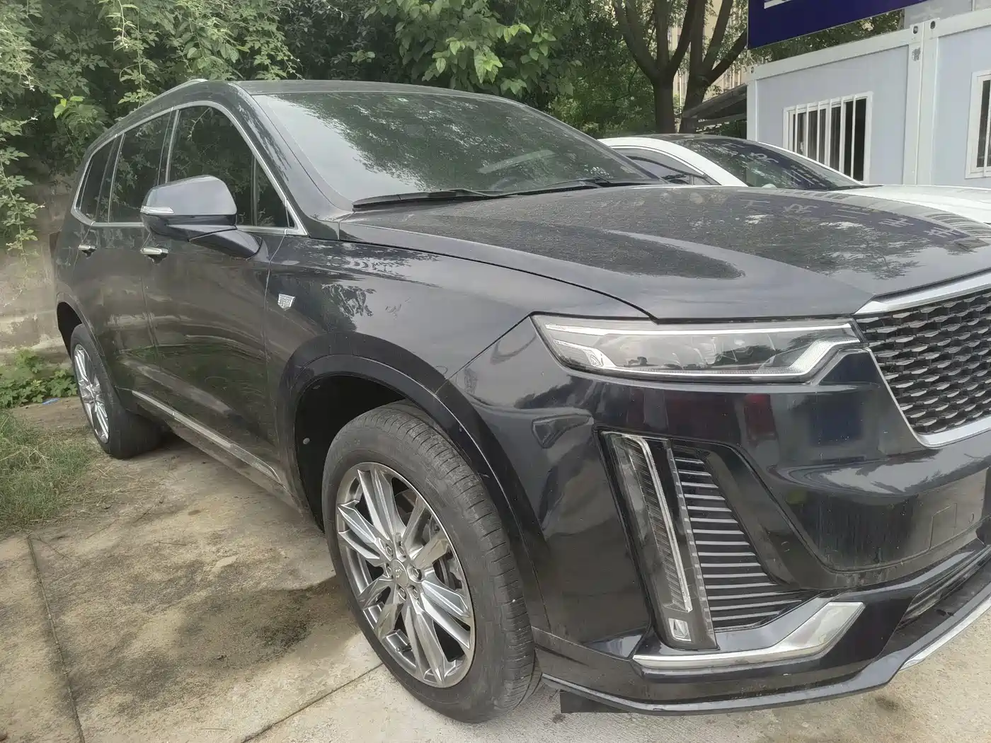 CADILLAC XT6