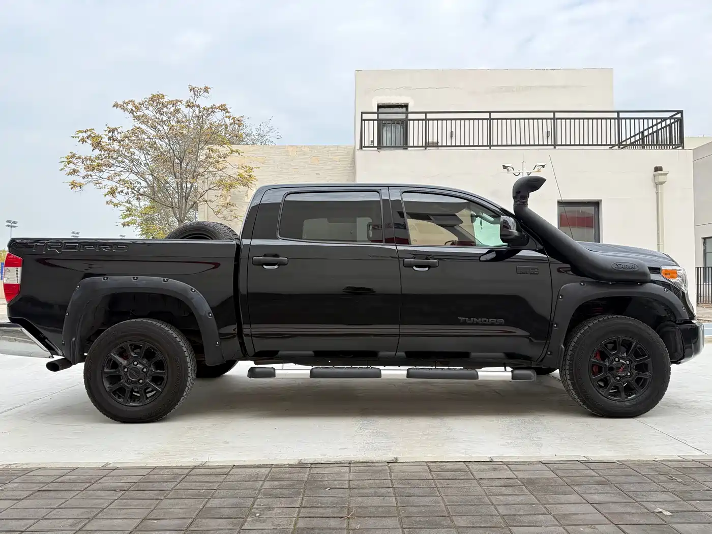 Toyota Tundra 2014 5.7L TRD Pro фото 3
