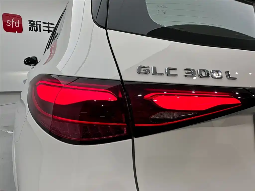 Mercedes-Benz GLC 2023 Facelift GLC 300 L 4MATIC Sport 5-Seater фото 29