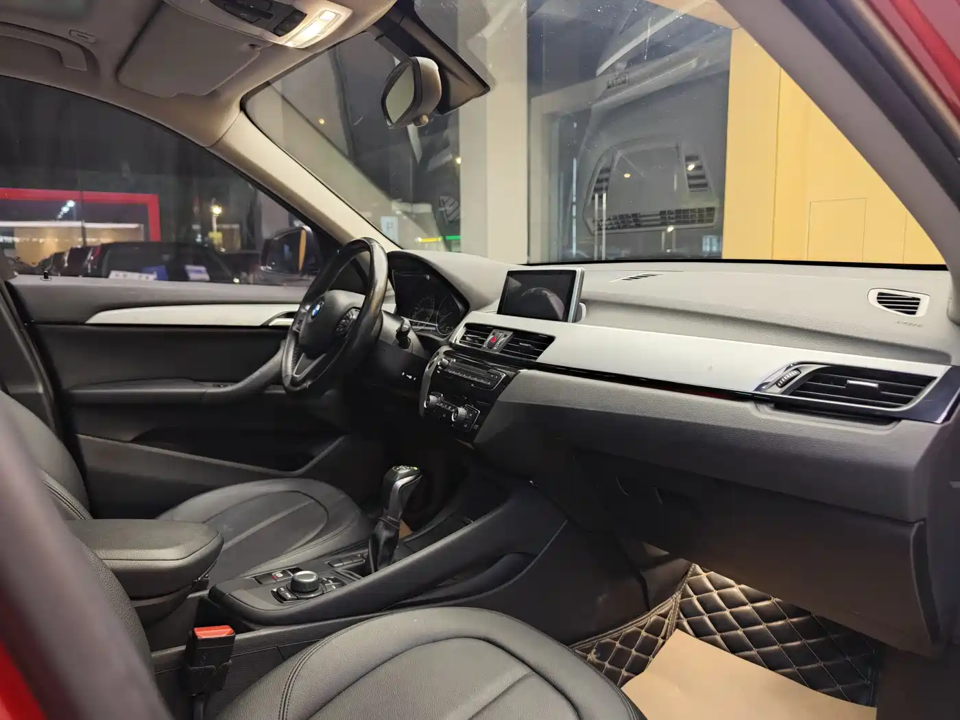 BMW X1 2018 sDrive18Li Fashion Model фото 32
