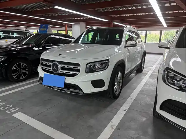 Mercedes-Benz GLB 2021