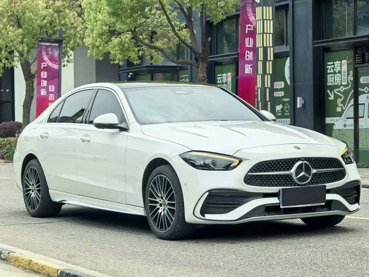 MERCEDES-BENZ C CLASS