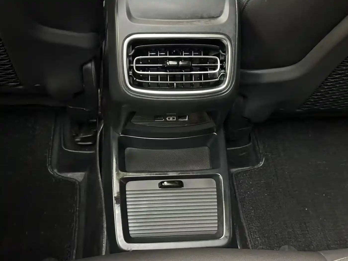 Lynk & Co 01 EM-P 2019 2018 1.5T PHEV Jin Pro China V