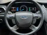 Фото 2 - Ford Taurus