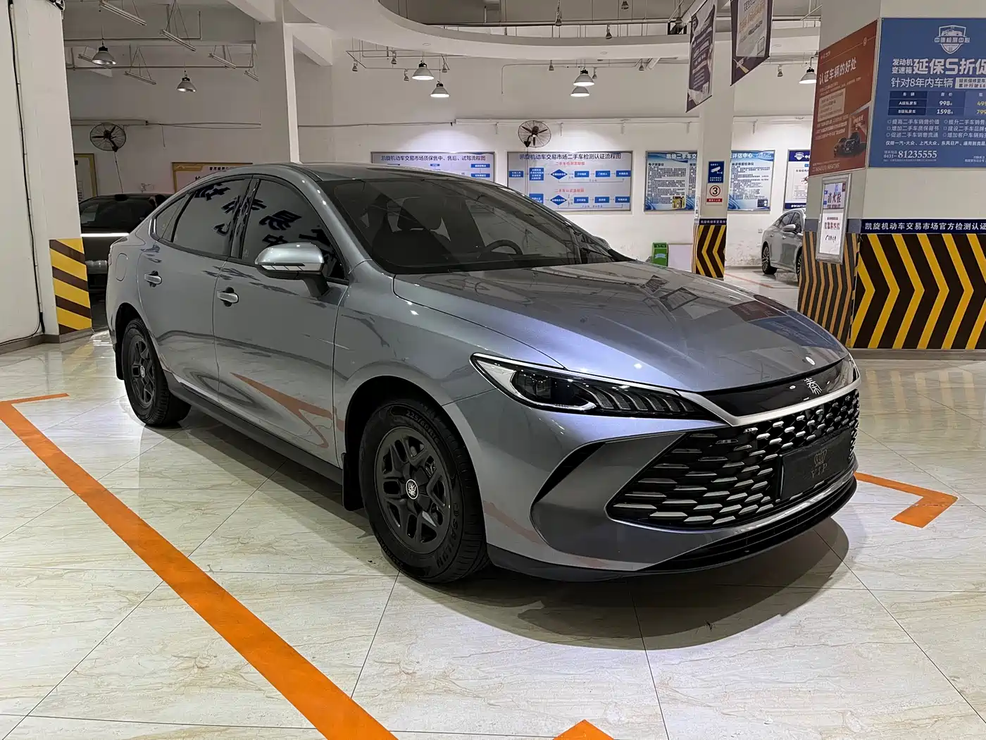 BYD Qin PLUS 2025 DM-i Smart Drive 55KM Leader фото 3