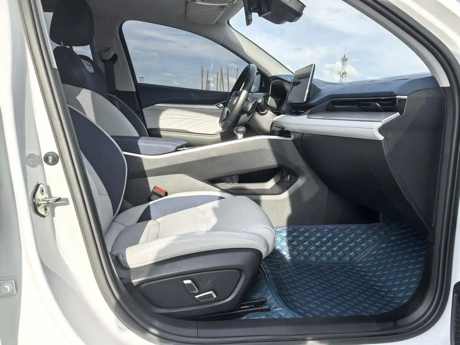 Фото 6 - Geely Preface
