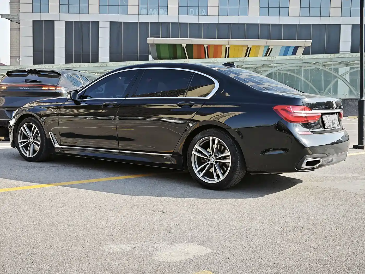 BMW 7 Series 2018 730Li Leading Type M Sport Package фото 7