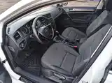 Photo 9 - Volkswagen Golf