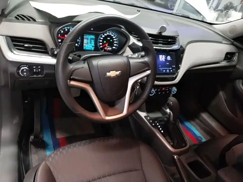 Chevrolet Malibu 2017 1.5T Automatic Comfort Edition фото 10