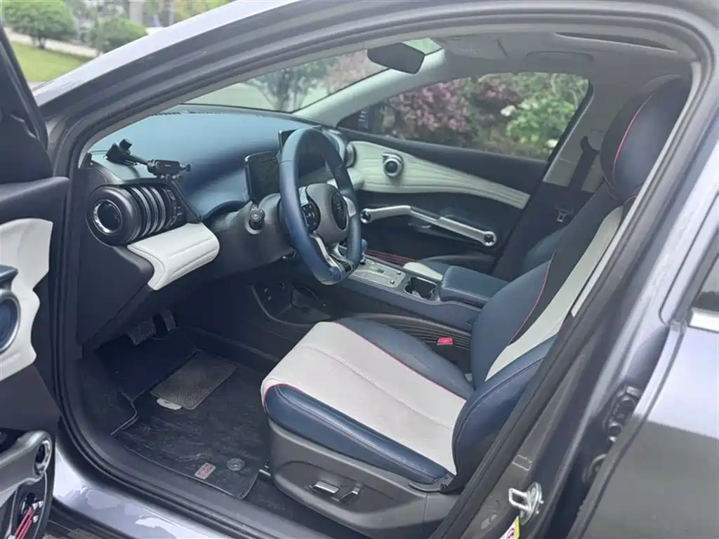 BYD Yuan PLUS 2022 510KM Flagship фото 17