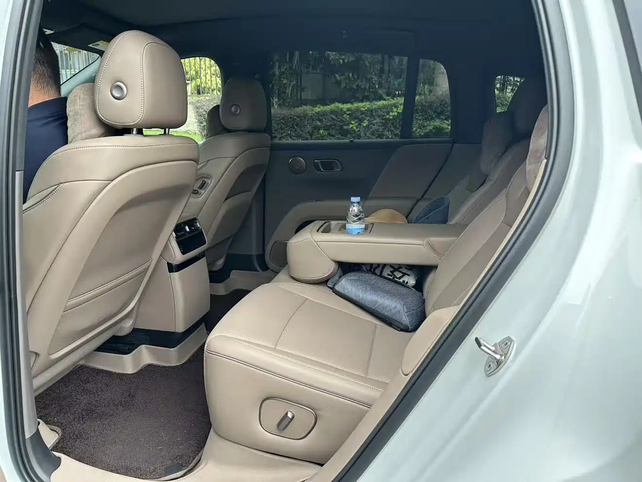 Фото 5 - Li Auto i6