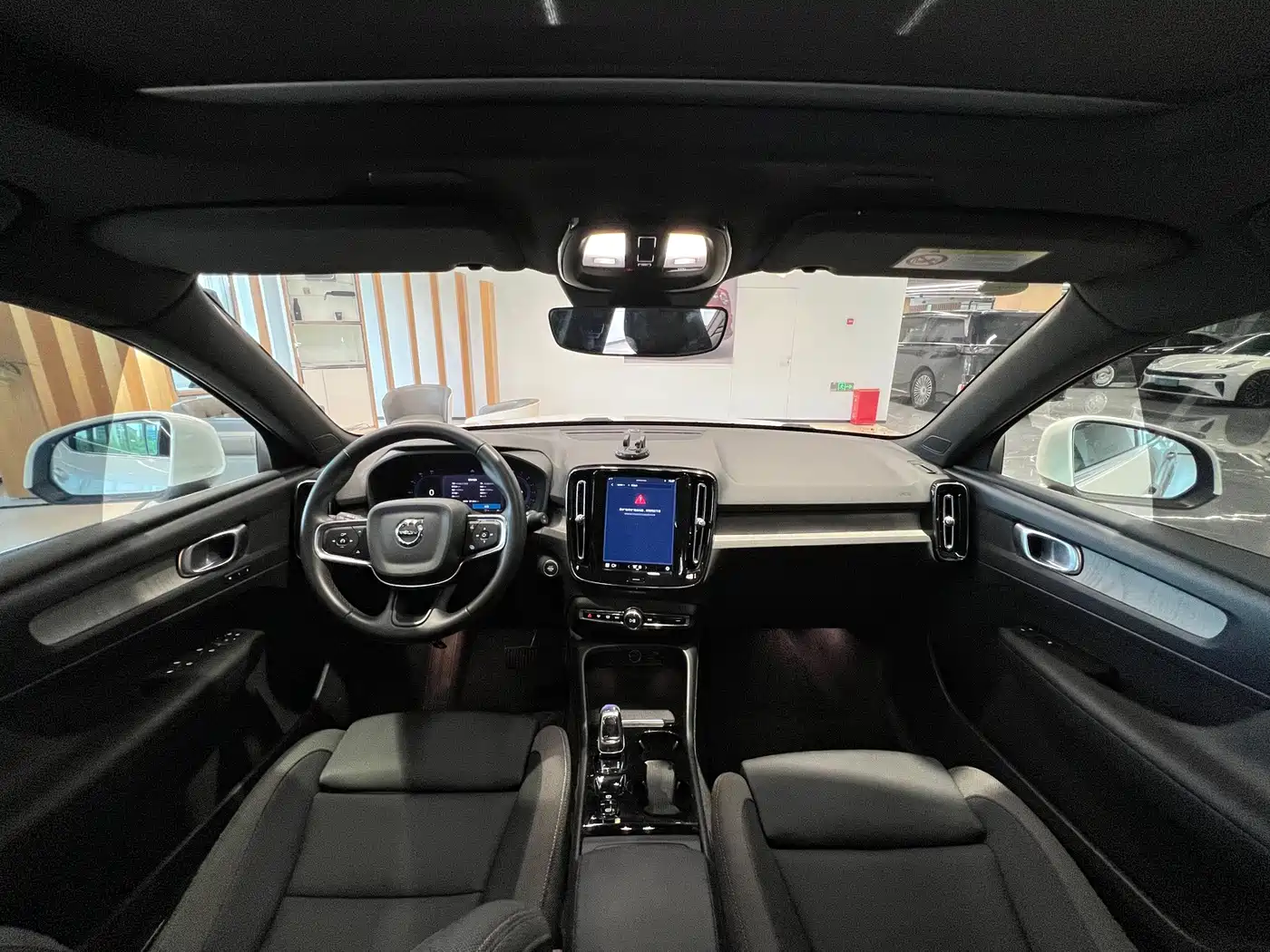 Volvo XC40 2024 2024 B3 Smart Elite Luxury Edition