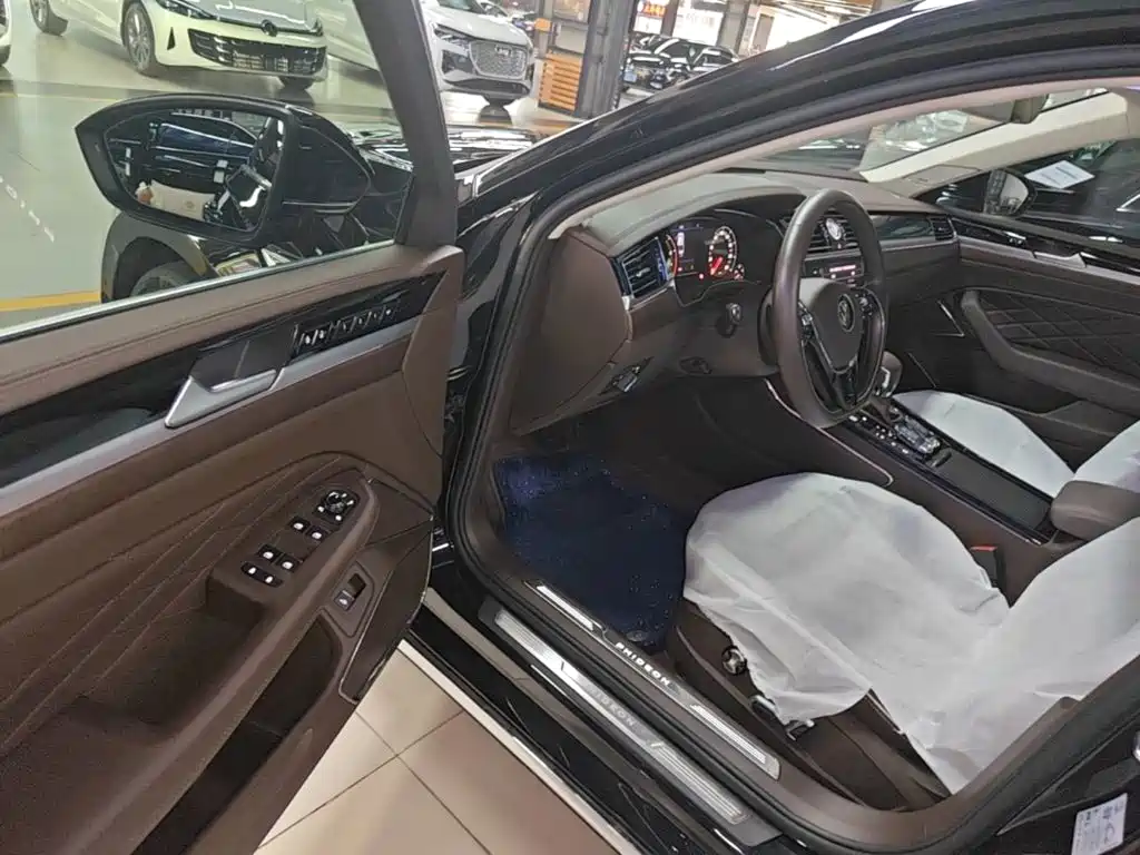 Volkswagen Phideon 2023 2021 380TSI Premium Edition