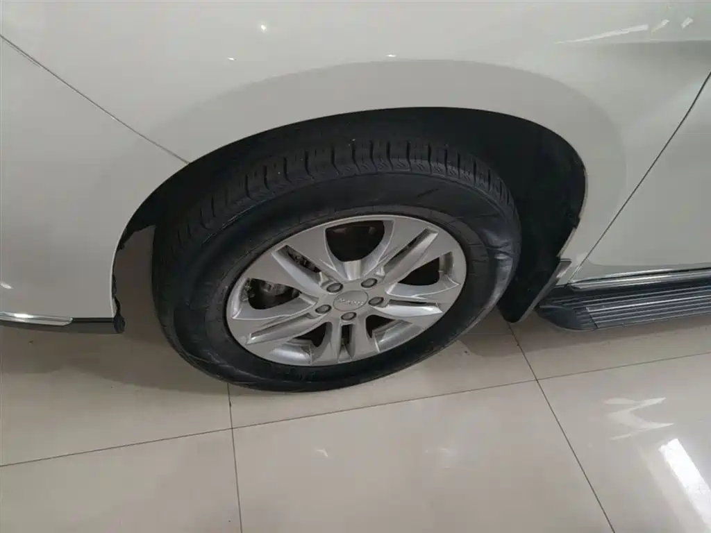 Haval M6 2021 PLUS 1.5T DCT Elite Smart Connect фото 23