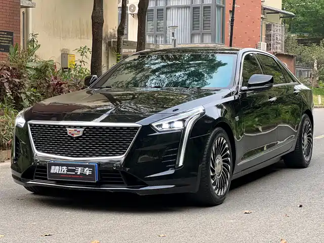 CADILLAC CT6