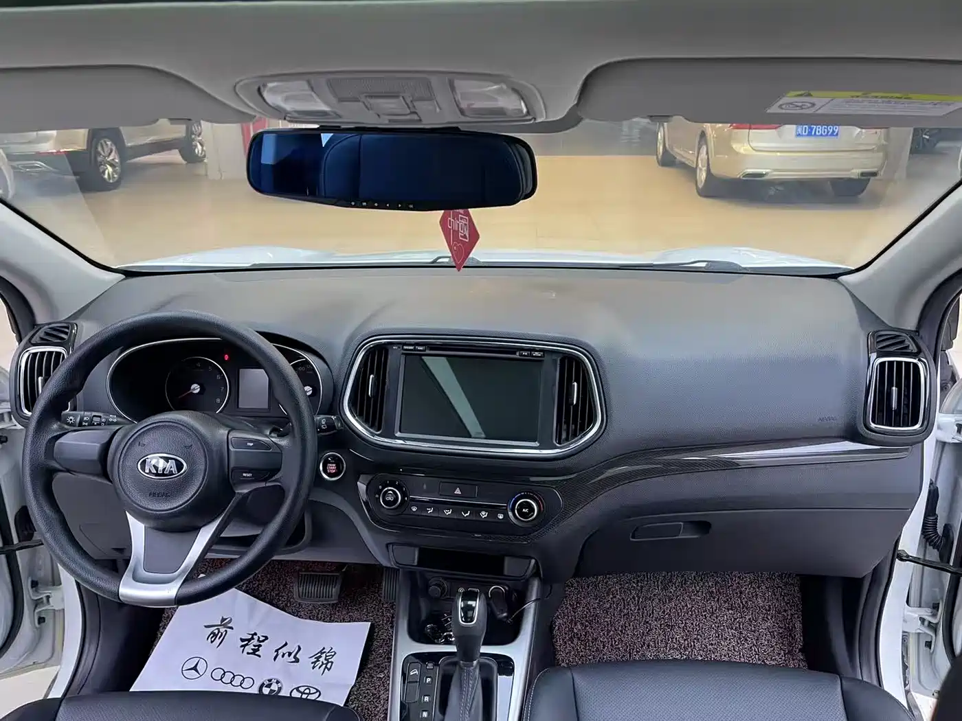 Kia KX3 Smart Run 2015 1.6L Automatic 2WD DLX фото 5