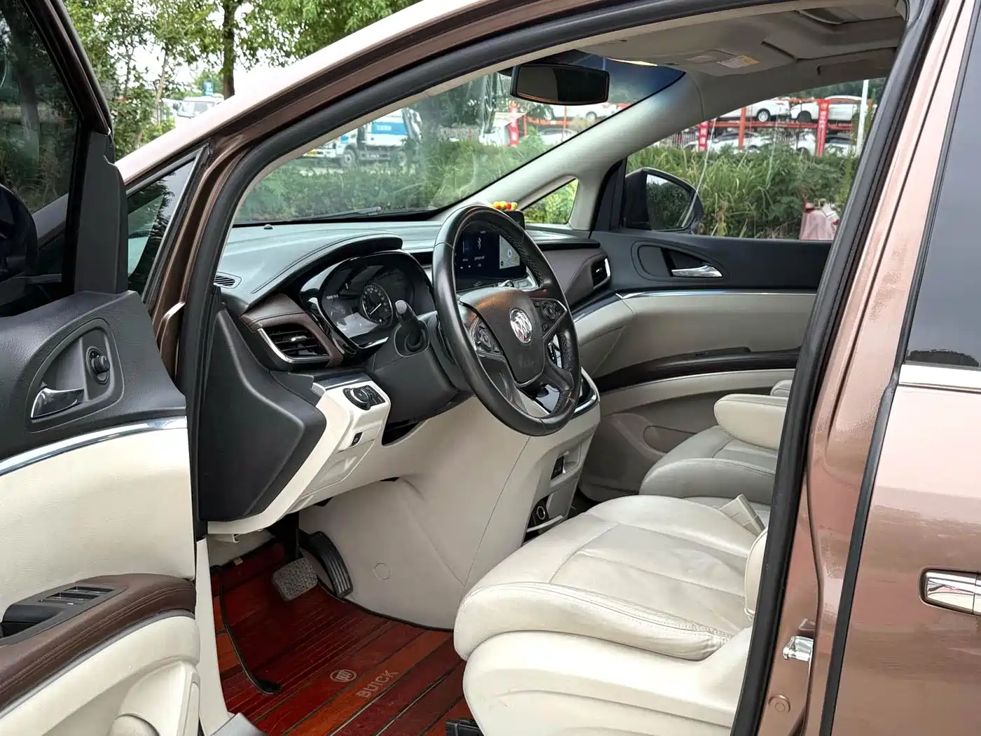 Buick GL8 2020 Model Land Business Class 652T Comfort фото 4