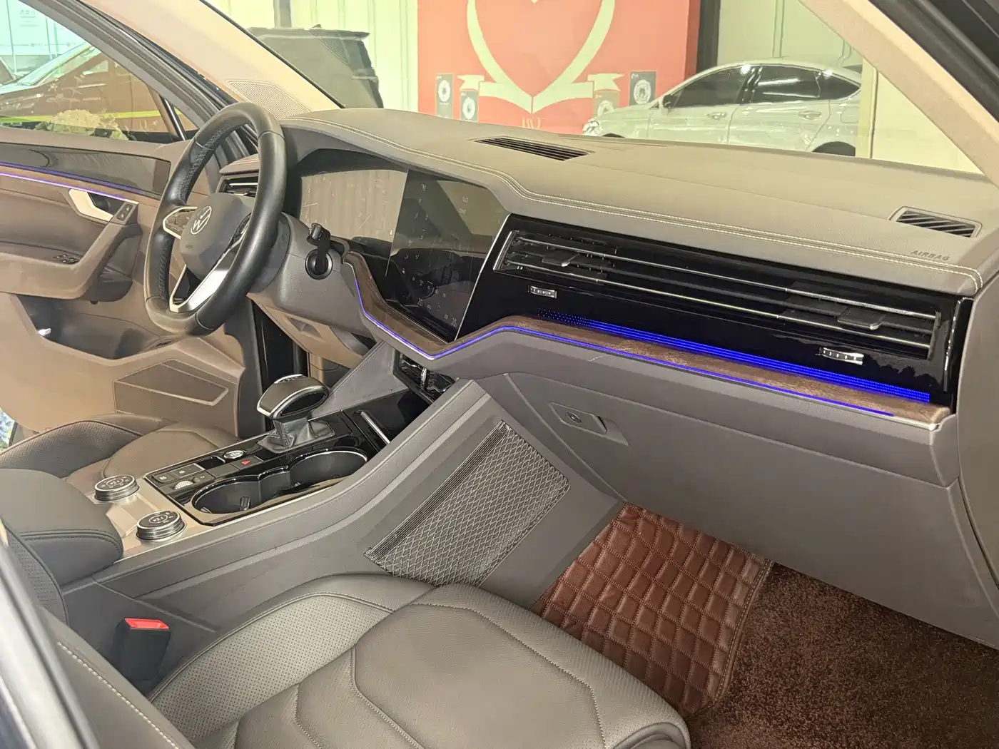 Volkswagen Touareg 2022 2021 2.0TSI R-Line