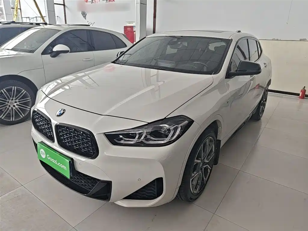 BMW X2 2022 xDrive25i Black Night Edition