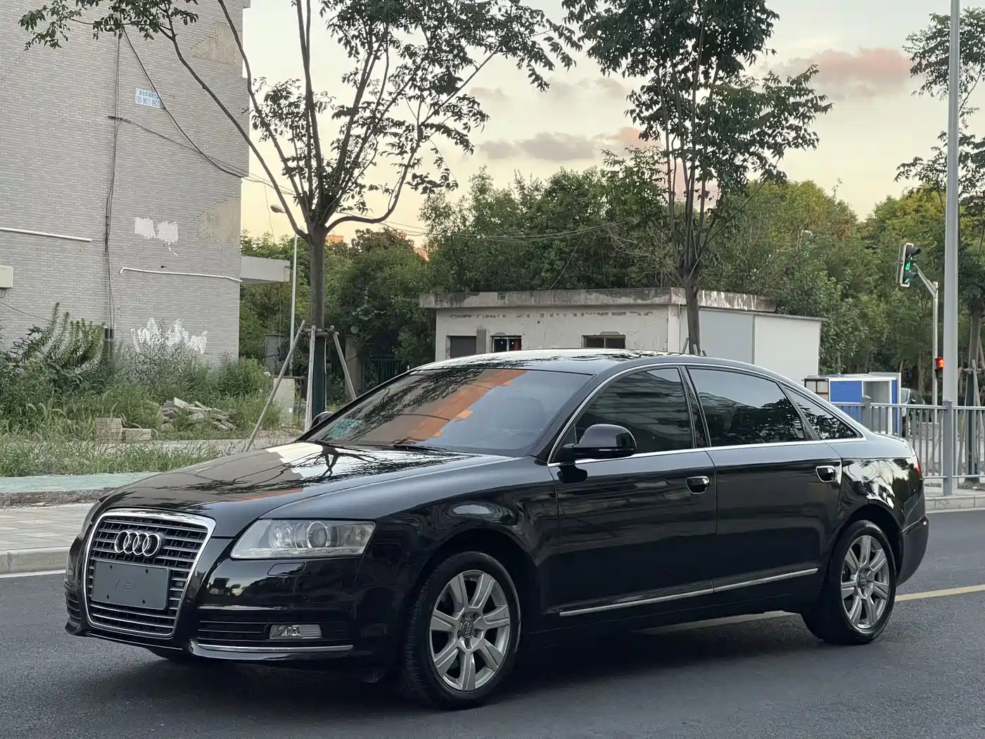 Audi A6L 2010 2.8 FSI Luxury