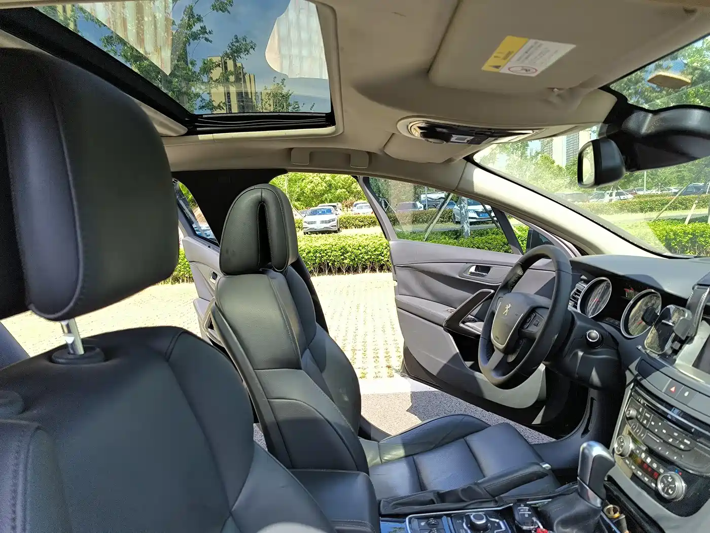 Peugeot 508 2012 2.3L Roland Garros Edition фото 10