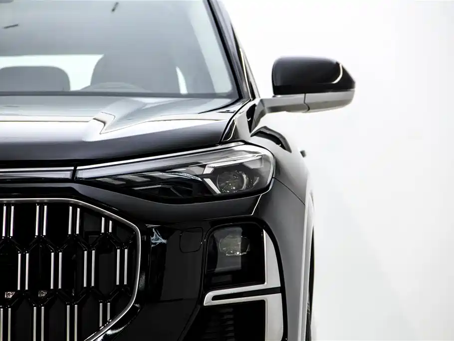 Audi Q6 2024 40 TFSI quattro Cloud View Yulin Package 7-seater фото 7