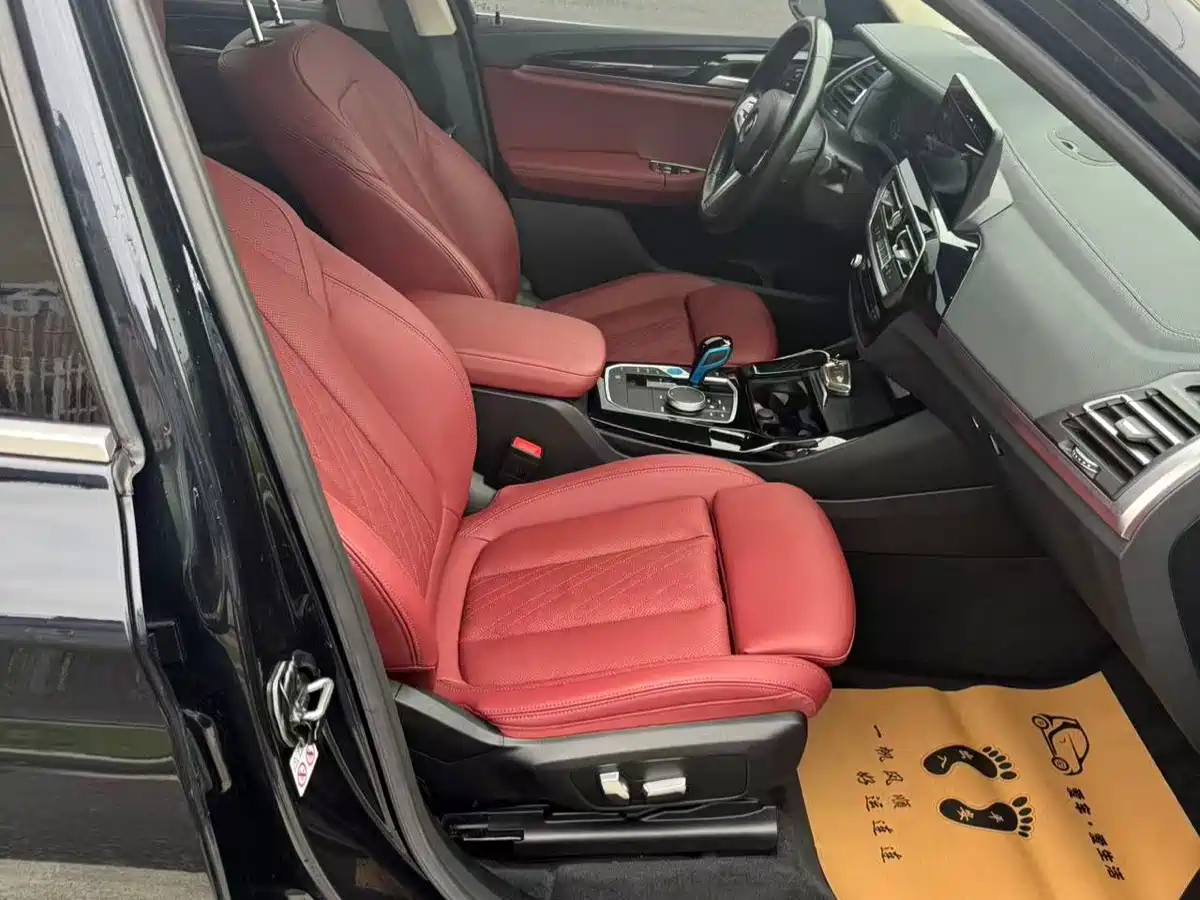 BMW iX3 2022 Leading Edition фото 10