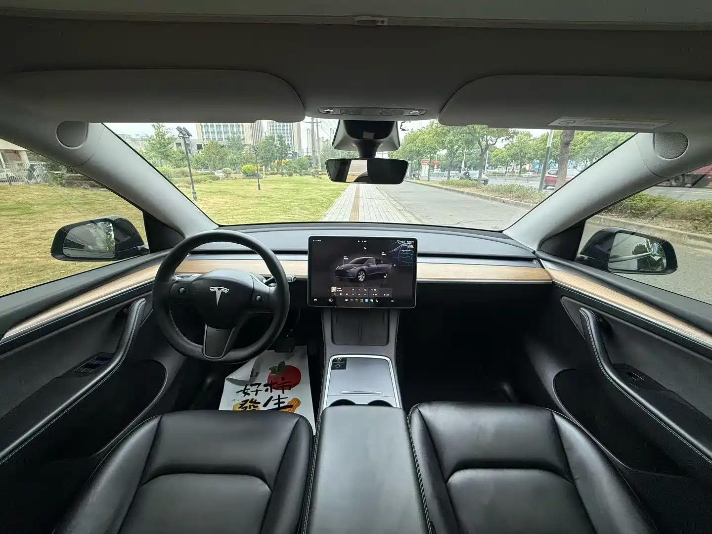 صورة 5 - Tesla Model Y