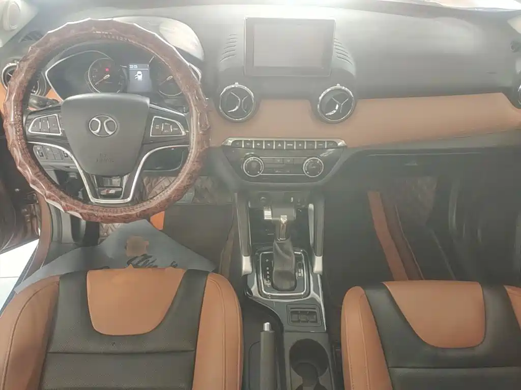 BAIC Senova X35 2018 2016 1.5L Automatic Luxury Edition