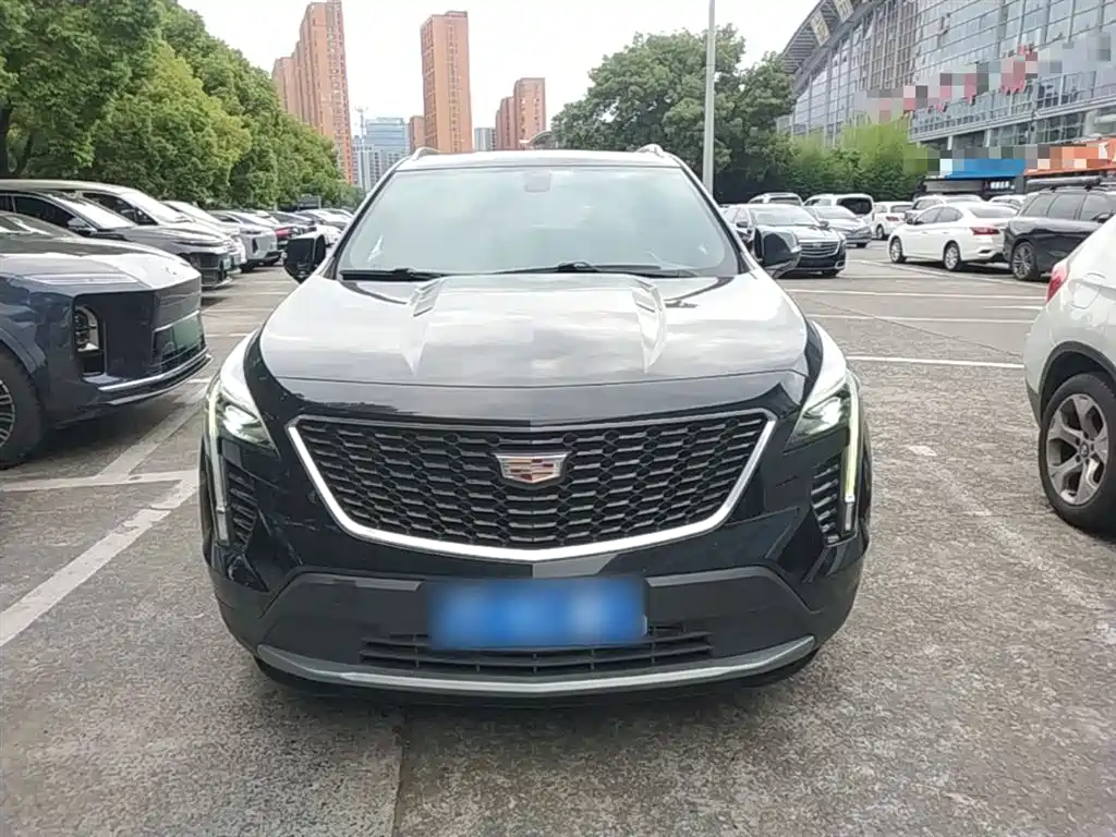 Cadillac XT4 2019 2018 28T FWD Leading Edition