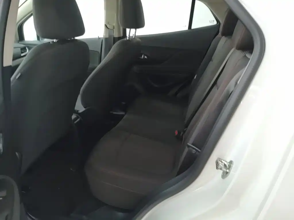 Фото 17 - Buick Encore