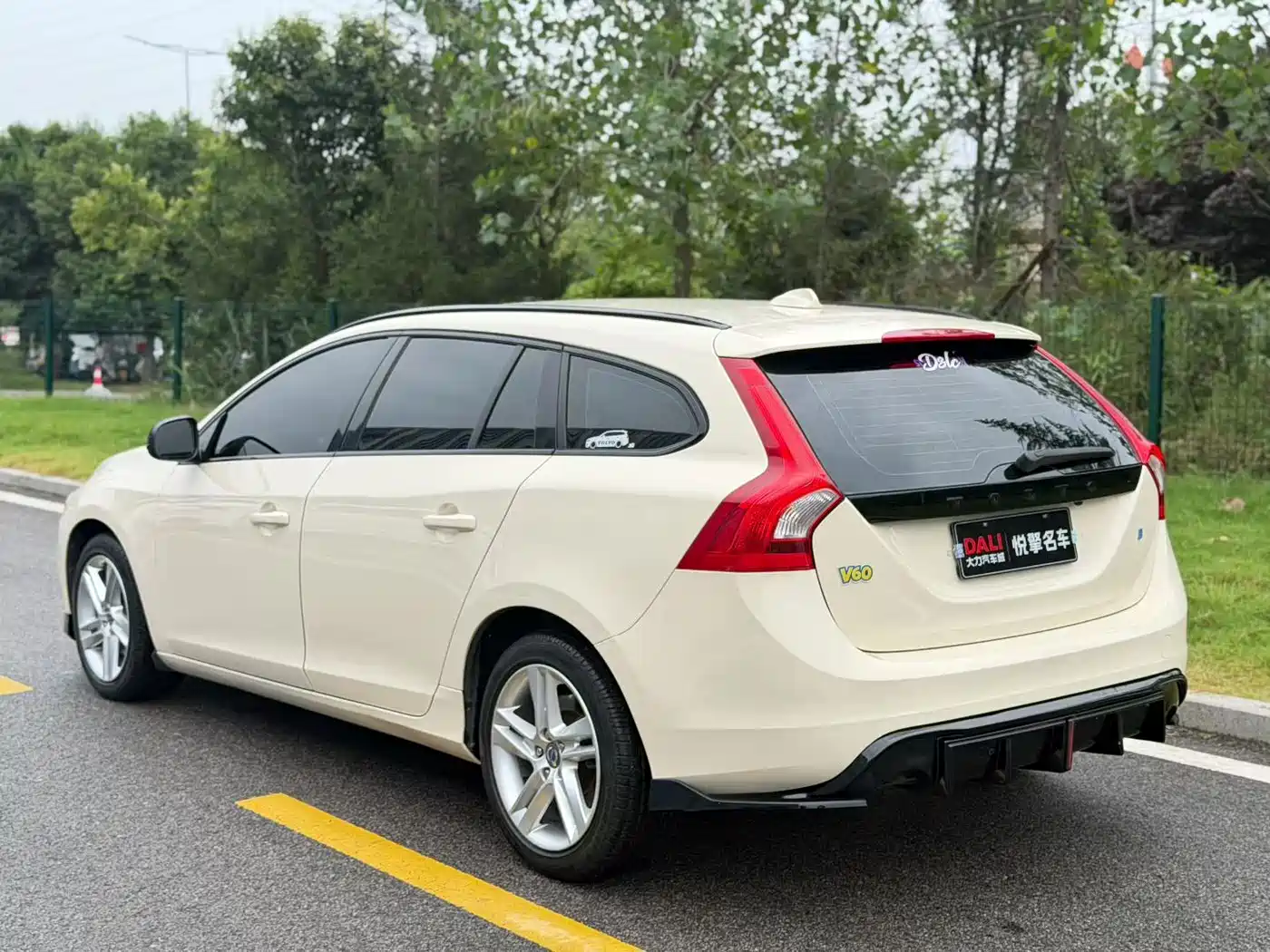 Volvo V60 2014 2014 Model Year Facelift T5 Inscription