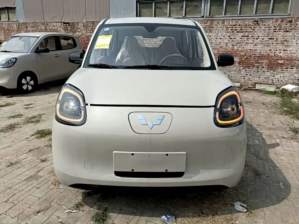 Wuling Motors Hongguang MINIEV 2026 2025 4-Door Advanced