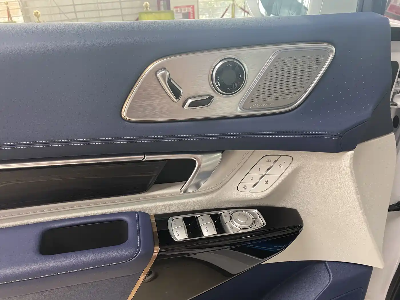 Buick Century 2025 2025 2.0T 7-Seater World Edition