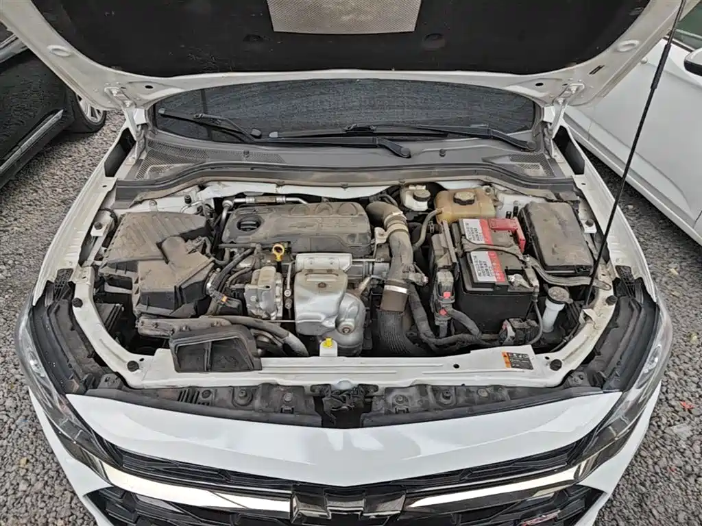 Chevrolet Monza 2019 RS 330T Auto Smooth Edition China VI фото 20