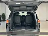 Photo 2 - Toyota Sienna