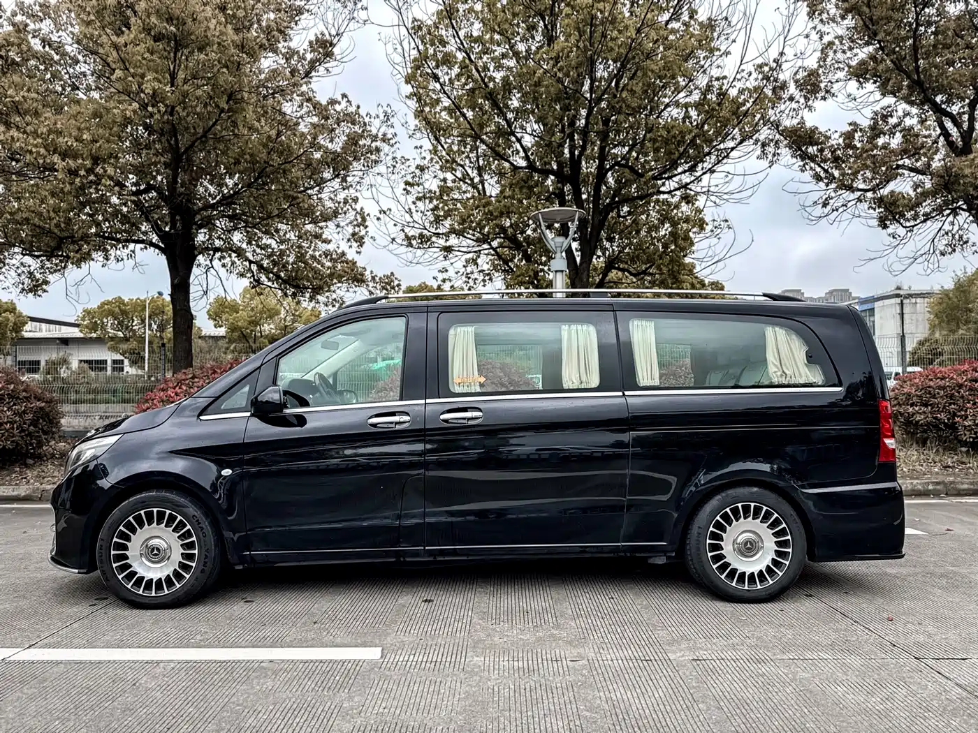 Mercedes-Benz Vito 2021 2.0T Business Edition 7-seater фото 35