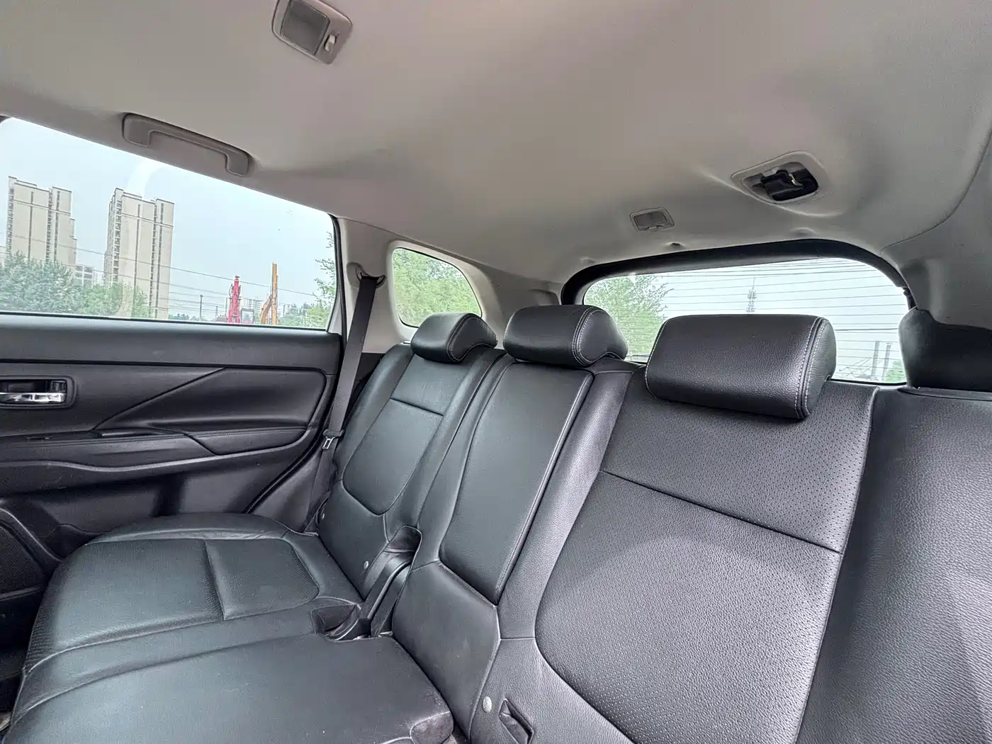 Mitsubishi Outlander 2016 2.4L 4WD Elite Edition 5-seater фото 17