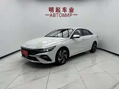 Hyundai Elantra