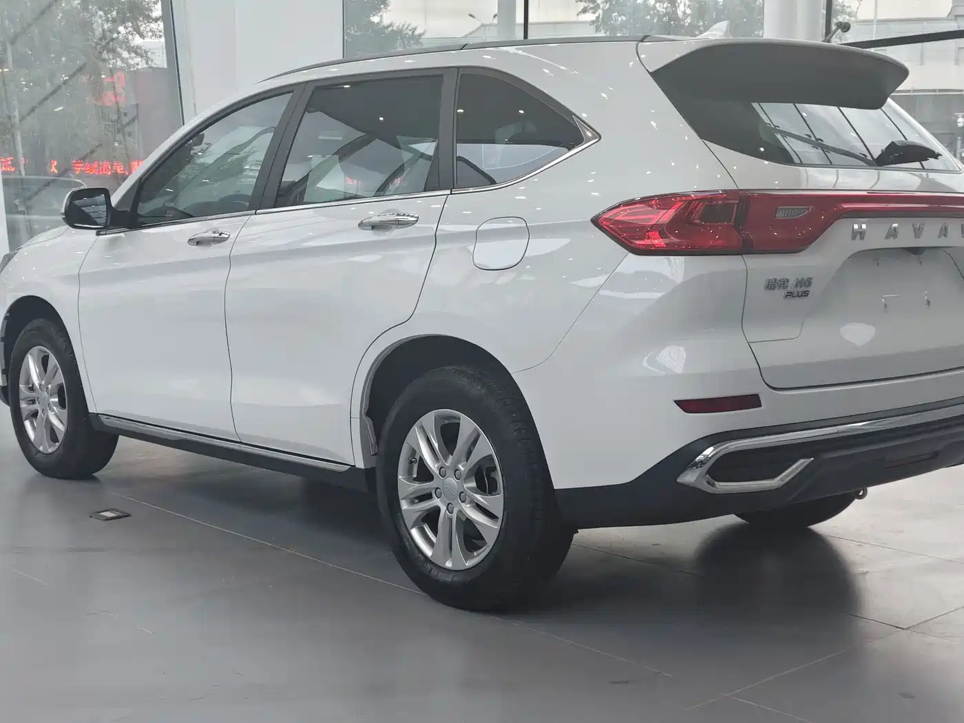 Haval M6 2021 PLUS 1.5T DCT Luxury Smart Connect фото 6