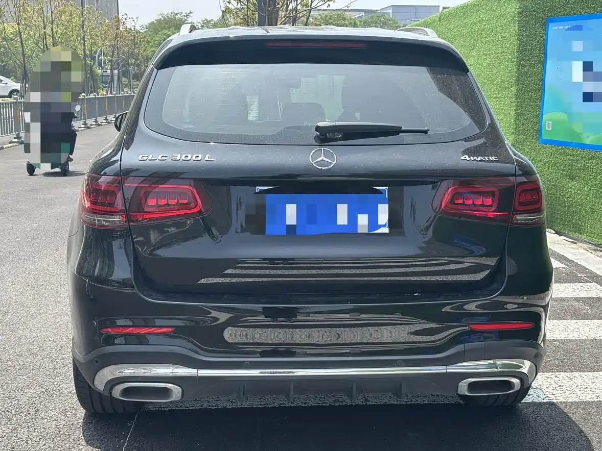 Mercedes-Benz GLC 2022 Model GLC 300 L 4MATIC Luxury Edition фото 12