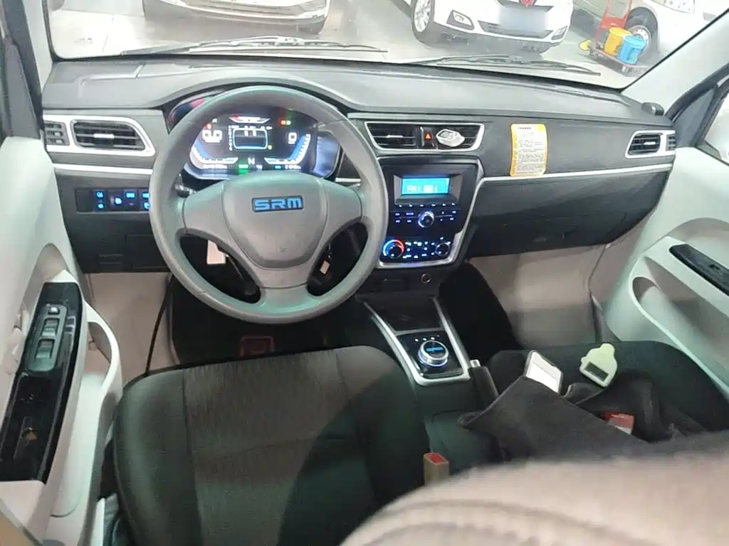 SRM Xinyuan Good Luck 2026 2025 Voyage Edition BYD 42.3kWh 305km 6-seater
